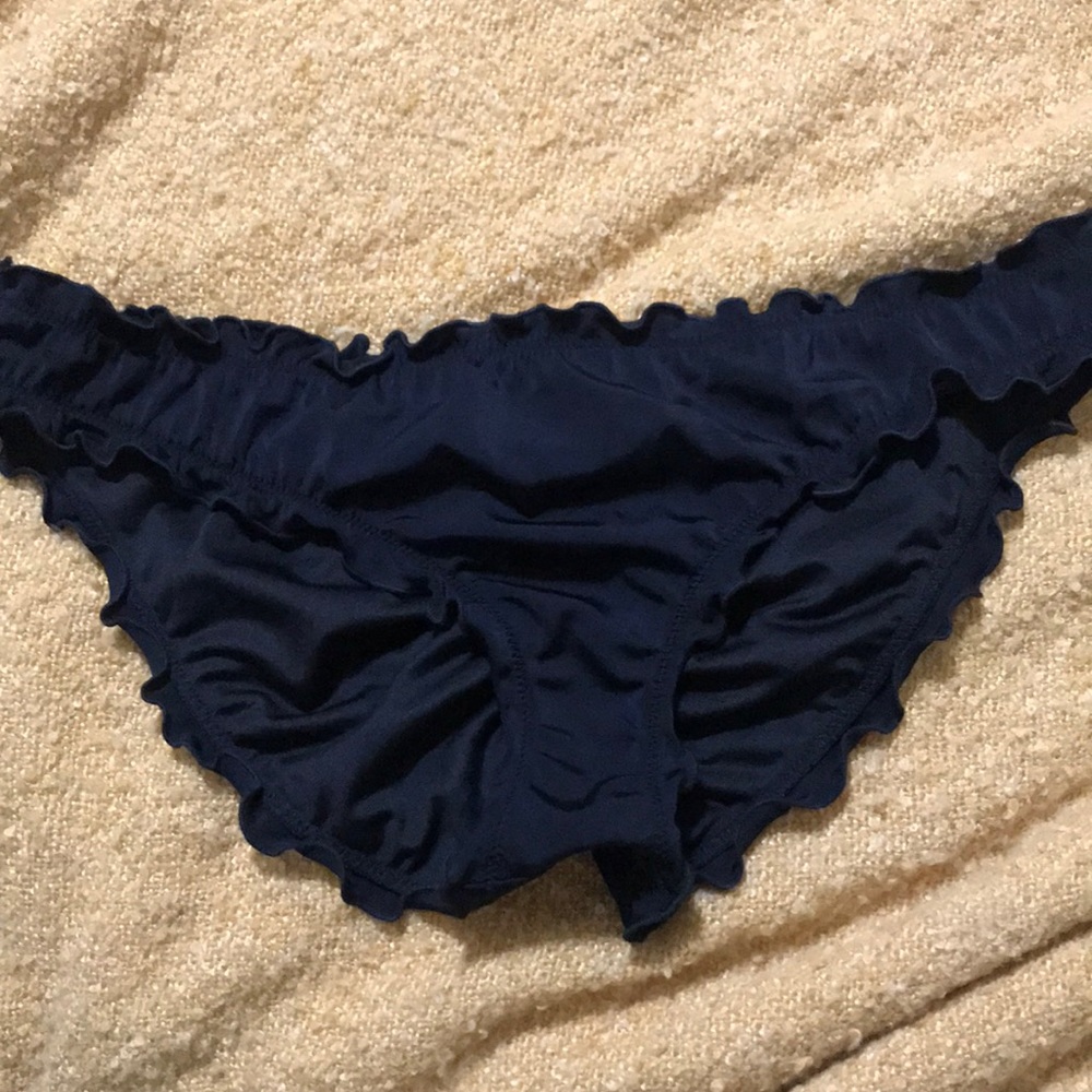 Black bikini bottoms